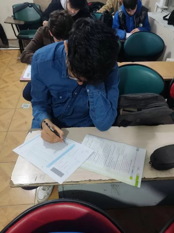 دبیرستان رشت