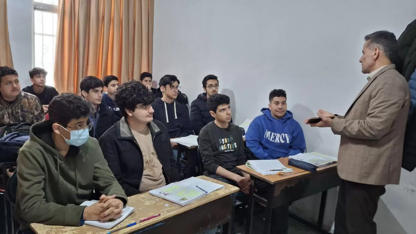 بازدید مدیر مدرسه