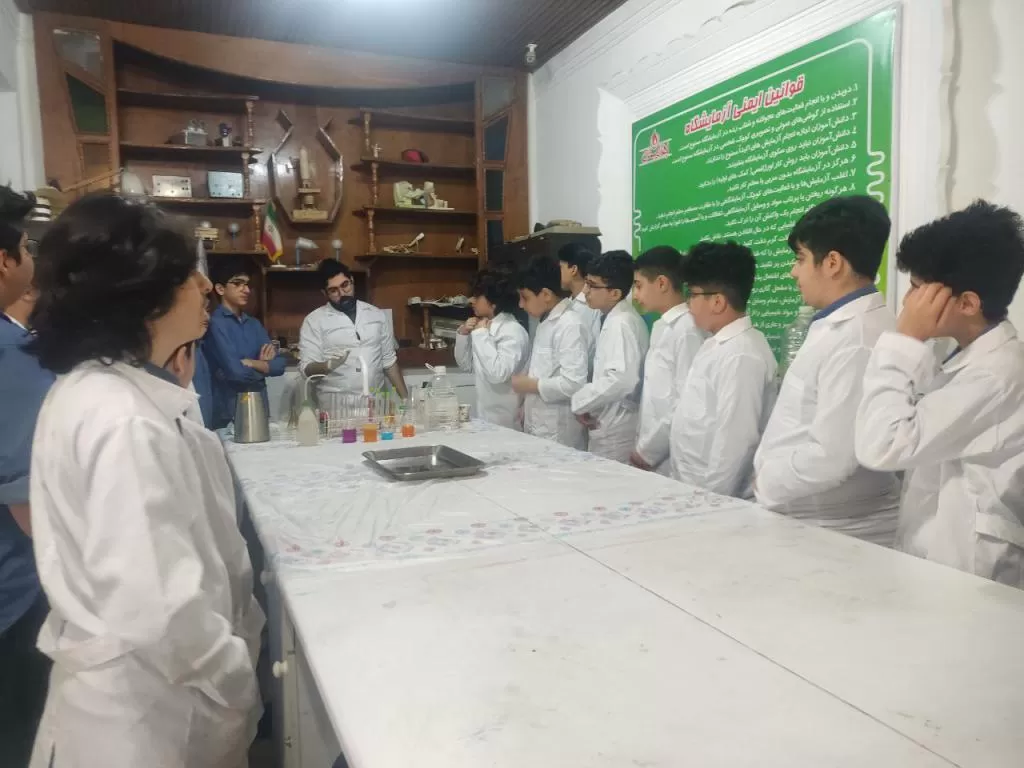 دبیرستان رشت