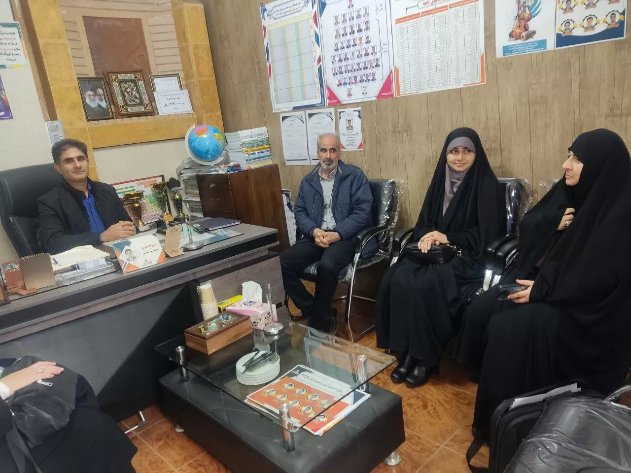 بازرس اداره کل آموزش و پرورش