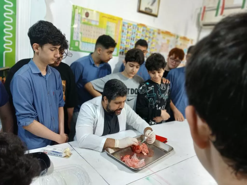 دبیرستان پسرانه رشت