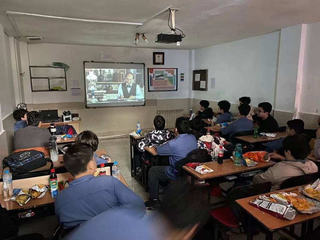 سینما در مدرسه