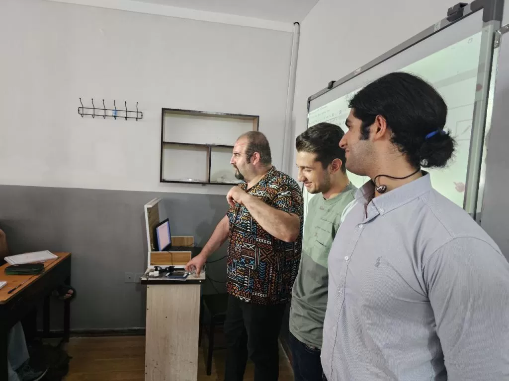 دبیرستان دوره دوم بهارستان رشت