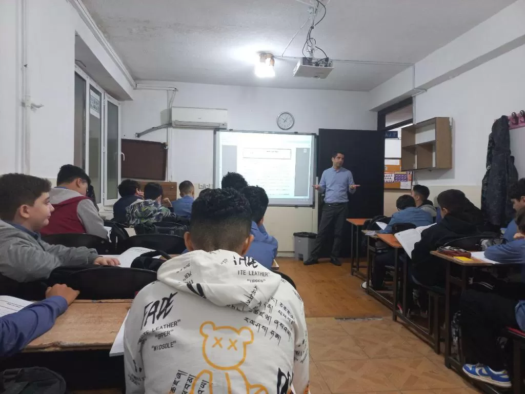 مشاور مدرسه