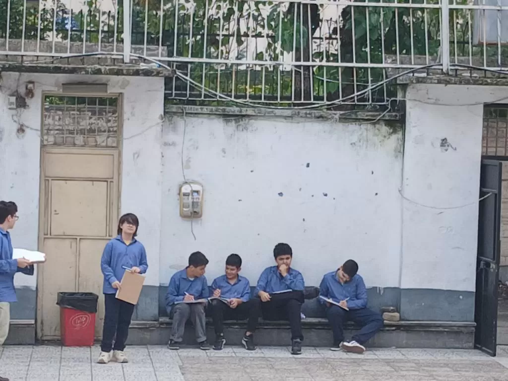 هنر در فضای باز در مدرسه