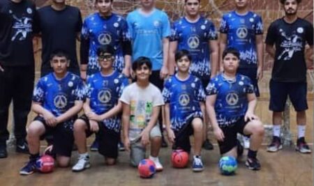 افتخارآفرینی دانش‌آموز بهارستان در مسابقات هندبال خردسالان